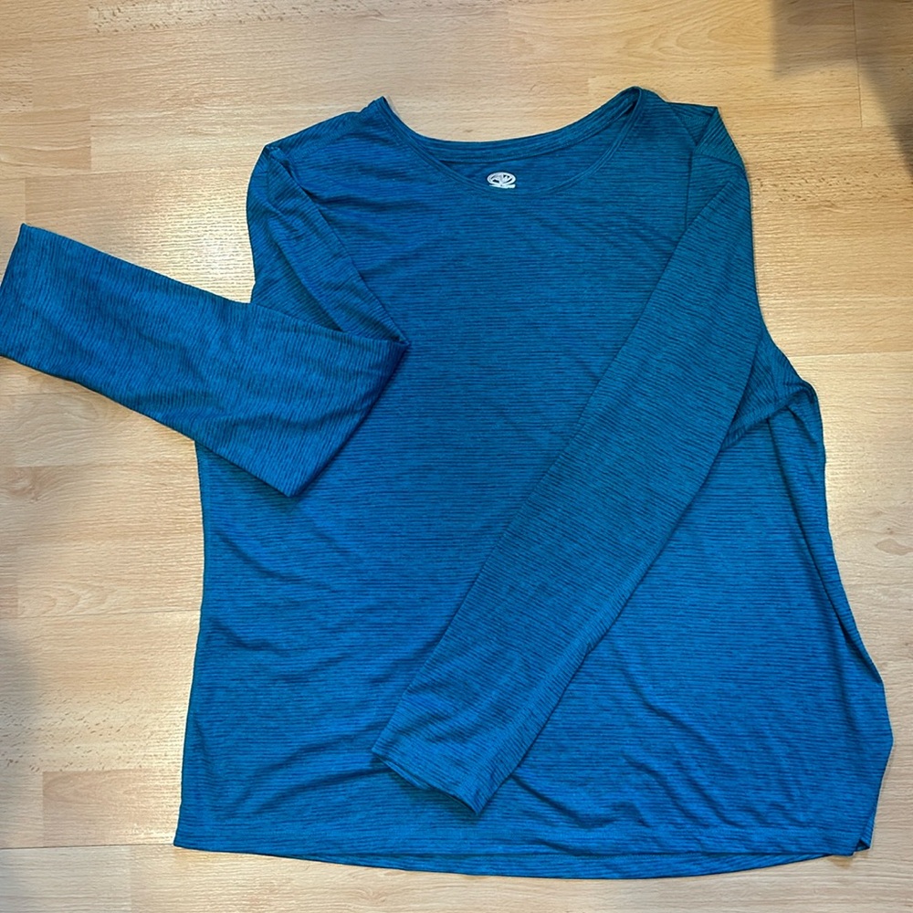 Teal striped long sleeve athletic top